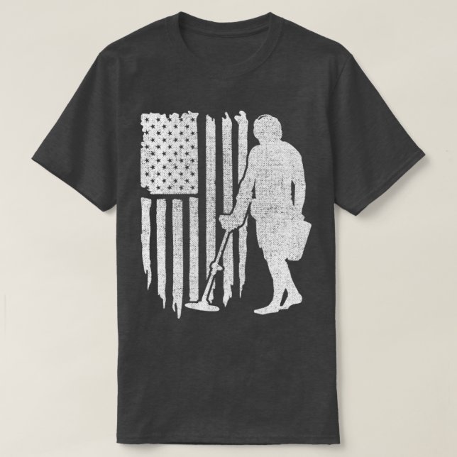 Patriotic Metal Detecting USA Flag Treasure Hunt D T-Shirt (Design Front)