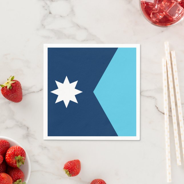 Patriotic paper napkins with flag of Minnesota, US (Insitu)