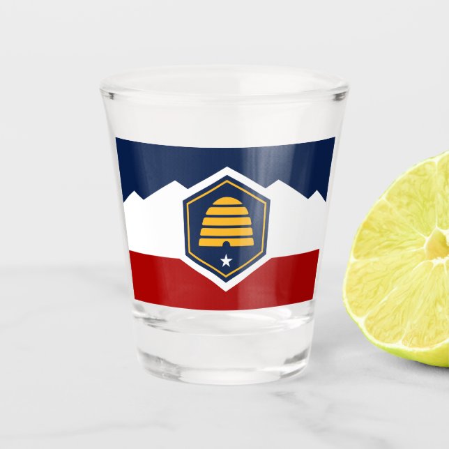 Patriotic shot glass with flag of Utah, USA (Front)