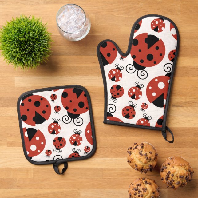 Pattern Of Ladybugs, Cute Ladybugs, Red Ladybugs Oven Mitt & Pot Holder Set (Top Down)