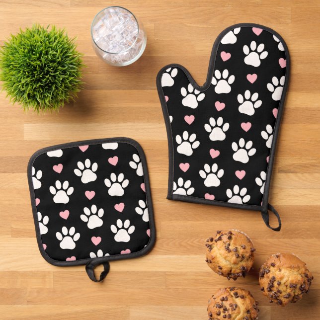 Pattern Of Paws, Dog Paws, White Paws, Pink Hearts Oven Mitt & Pot Holder Set (Top Down)