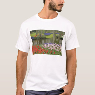 Pattern of tulips and grape hyacinth flowers, T-Shirt
