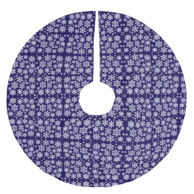 Pattern With snowflakes Brushed Polyester Tree Skirt (Front)
