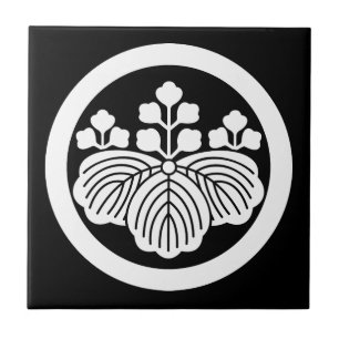 Paulownia with 5-3 blooms in circle tile