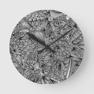 Pavo Pontem Abstract Clock