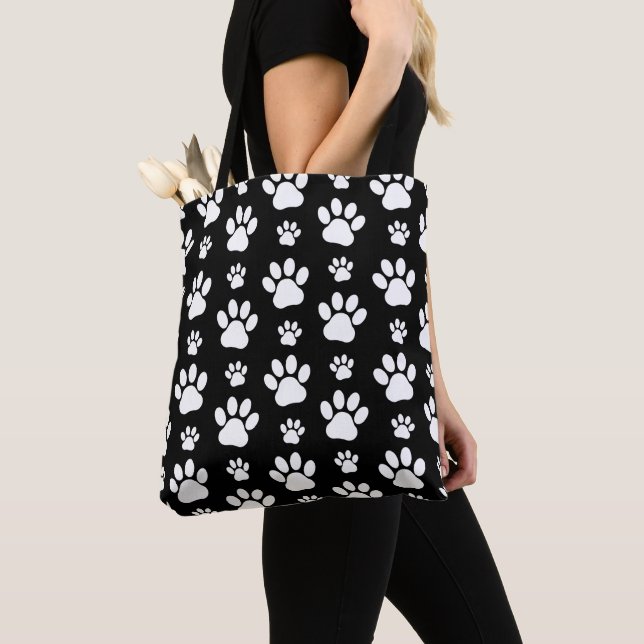 Paw Pattern, Paw Prints, Dog Paws, Black and White Tote Bag (Close Up)