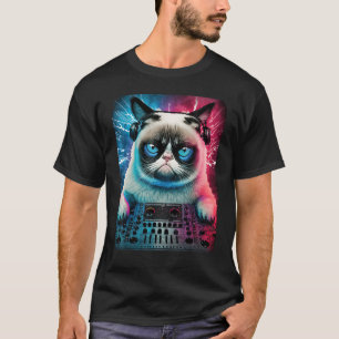 Pawsome Beats DJ Cat Spinning Feline Grooves T-Shirt