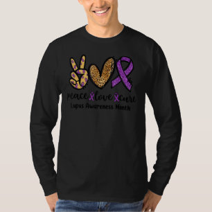 Peace Love Cure Leopard Heart Lupus Awareness Mont T-Shirt