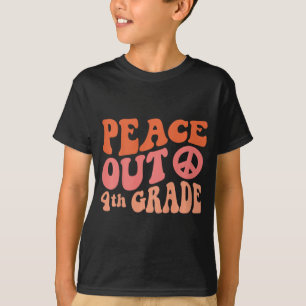 Peace Out 4th Grade Funny Retro 70's Last Day Of 4 T-Shirt