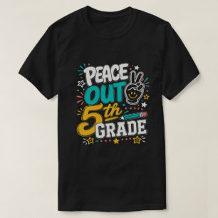Peace Out 5th Grade Retro Groovy   Class of 2026 T-Shirt