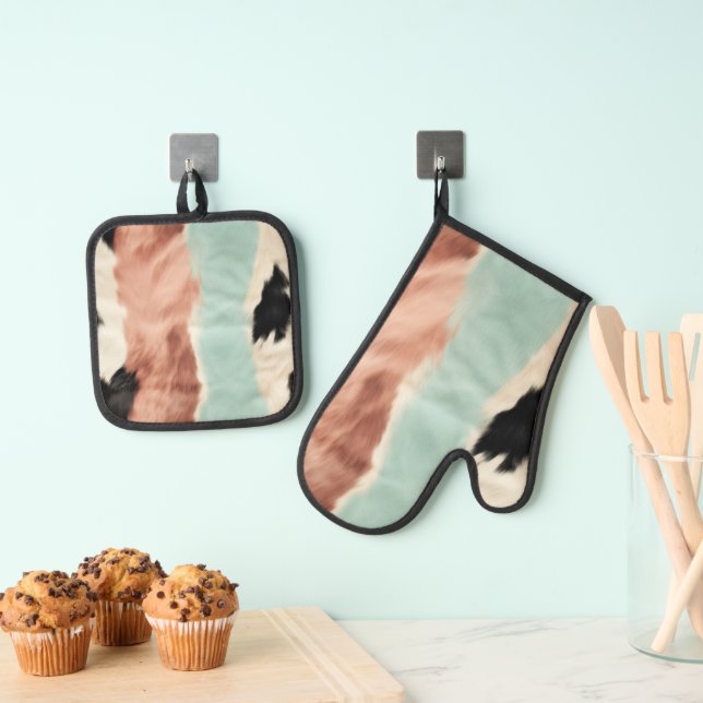 Peach Mint Cream Cowgirl Cowhide Oven Mitt & Pot Holder Set (Insitu(Hanging))