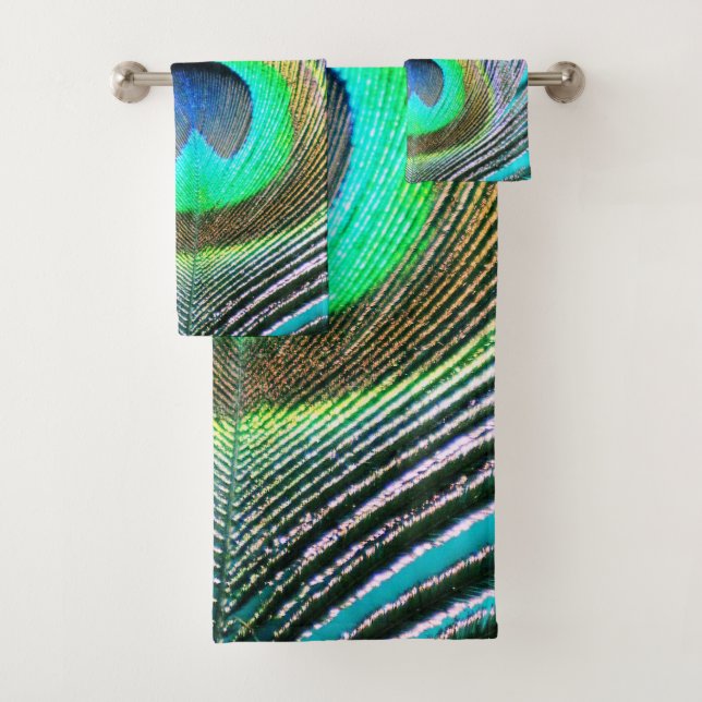 Peacock Feather on Turquoise Bath Towel Set (Insitu)