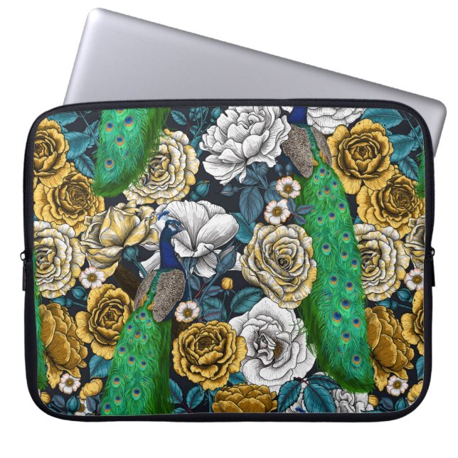 Peacocks in the rose garden 3 laptop sleeve (Front)