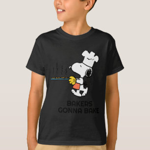 Peanuts Baking Cookies  T-Shirt