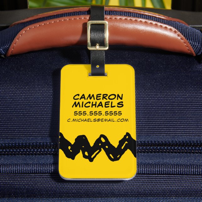 Peanuts | Charlie Brown's Zig-Zag Shirt Luggage Tag (Front Insitu 2)