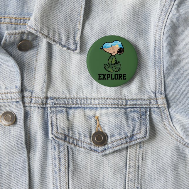 Peanuts | Great Outdoor Snoopy 6 Cm Round Badge (In Situ)