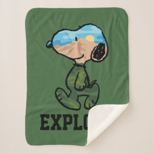 Peanuts   Great Outdoor Snoopy Pet Sherpa Blanket