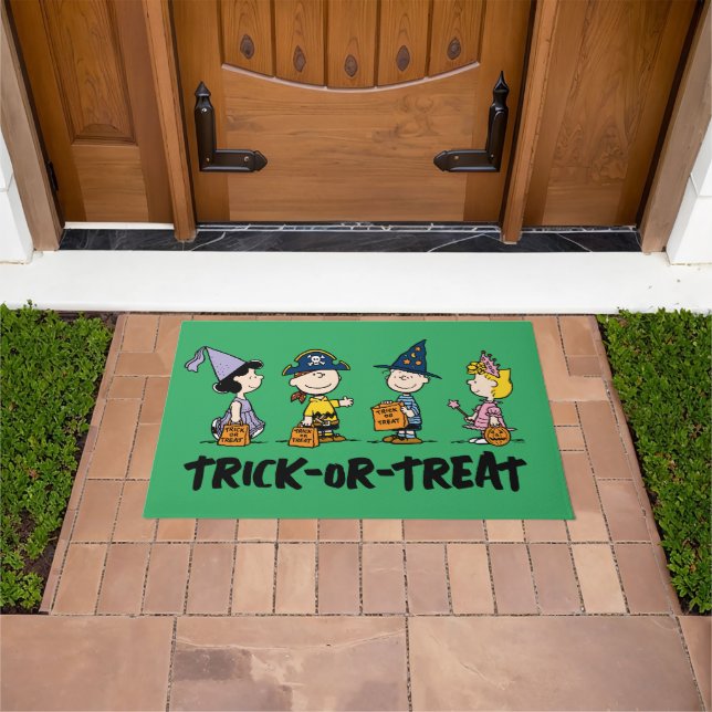 Peanuts | Halloween Trick or Treat Doormat (Outdoor)