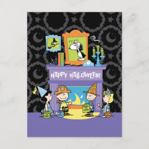 Peanuts Haunted Halls Halloween Postcard