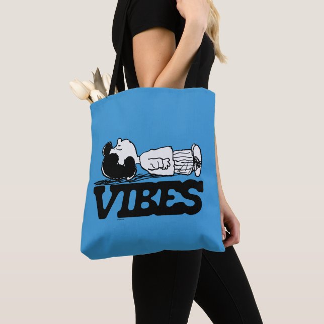 Peanuts | Lucy Vibes Tote Bag (Close Up)
