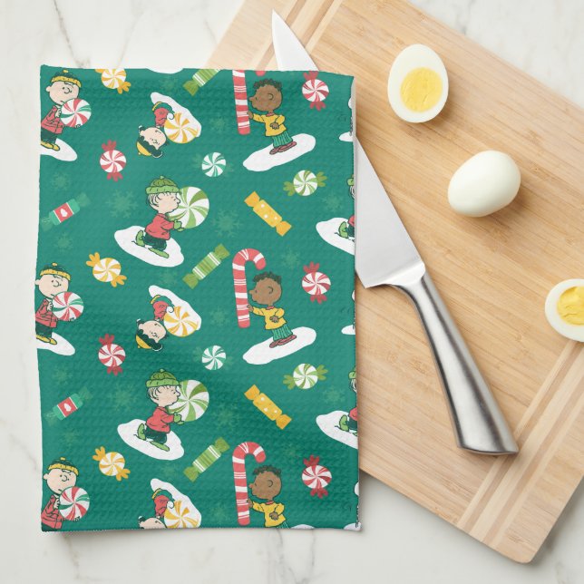 Peanuts Peppermint Dreams Holiday Pattern Tea Towel (Quarter Fold)