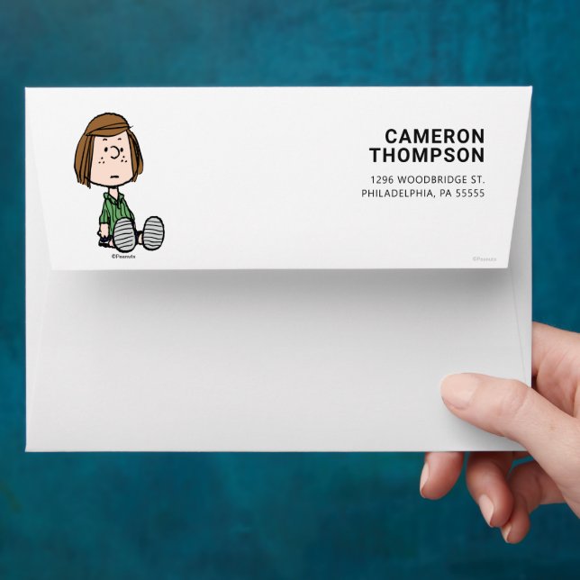 Peanuts | Peppermint Patty Sitting Envelope (Hand)