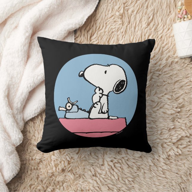 Peanuts | Snoopy at the Typewriter Cushion (Blanket)