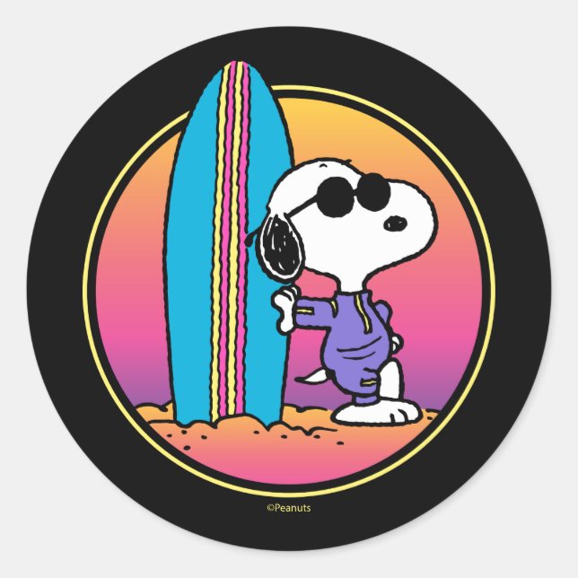 Peanuts | Snoopy Beach Beagle Classic Round Sticker (Front)