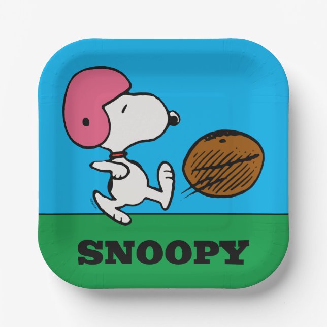 Peanuts | Snoopy Football Kicker Paper Plate (Front)