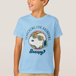 Peanuts   Snoopy Rainbow Heart Sunglasses T-Shirt