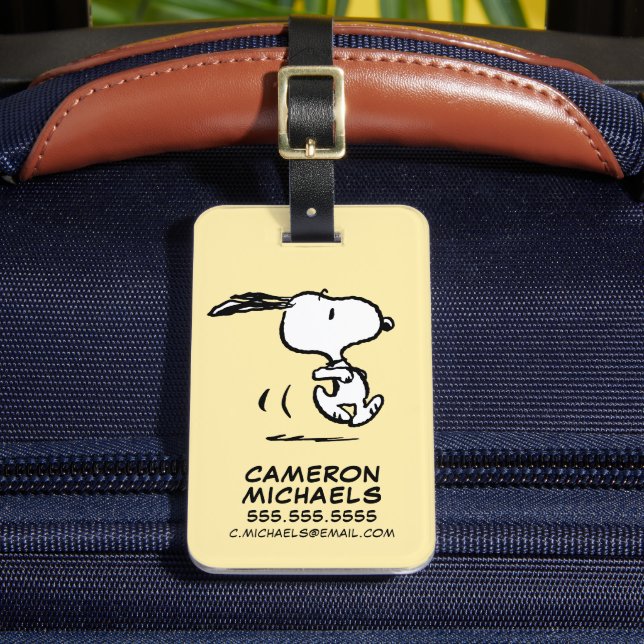 Peanuts | Snoopy Running Luggage Tag (Front Insitu 2)