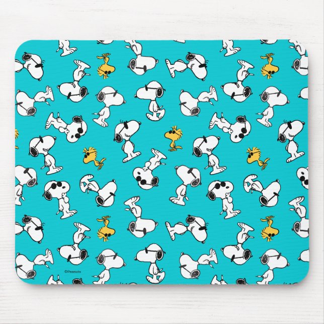 Peanuts | Snoopy & Sunglasses Pattern Mouse Pad (Front)