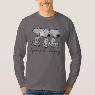 Peanuts   Snoopy Walking Tall T-Shirt