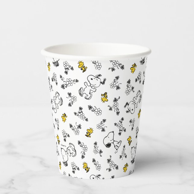 Peanuts | Snoopy & Woodstock B&W Flower Pattern Paper Cups (Front)