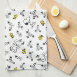 Peanuts | Snoopy & Woodstock B&W Flower Pattern Tea Towel<br><div class="desc">Check out this fun Peanuts design featuring Snoopy and Woodstock.</div>