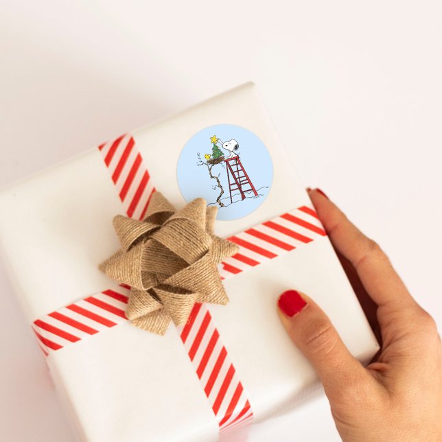 Peanuts | Snoopy & Woodstock Christmas Tree Classic Round Sticker (Sticker on gift)