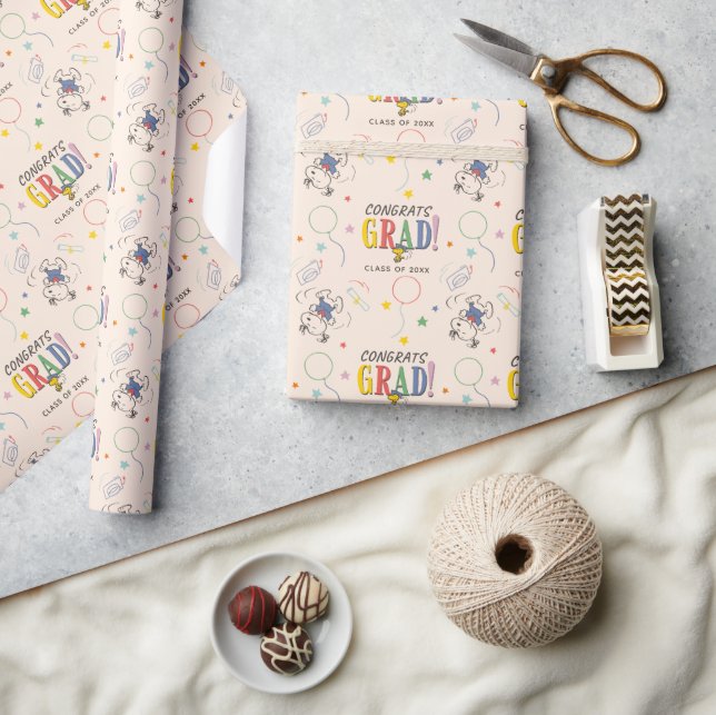 Peanuts Snoopy Woodstock Graduation Wrapping Paper (Crafts)