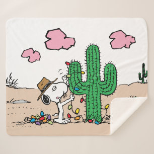 Peanuts   Spike Decorates for Christmas Sherpa Blanket