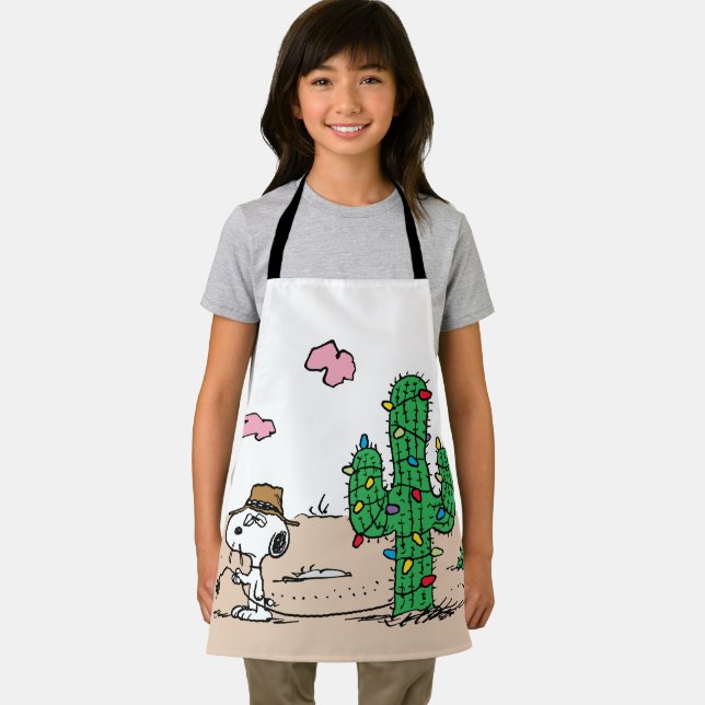 Peanuts | Spike Decorates for the Holiday Apron (Insitu)