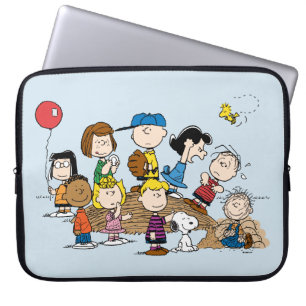 Peanuts   The Gang at the Pitcher's Mound Laptop Sleeve