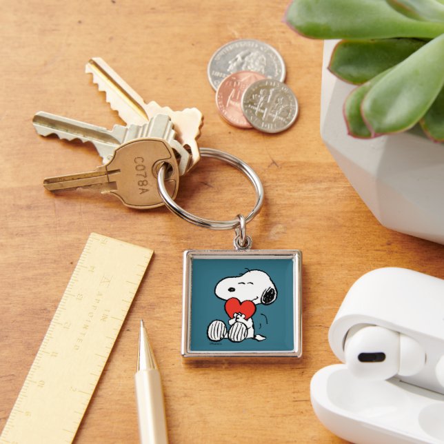 Peanuts | Valentine's Day | Snoopy Heart Hug Key Ring (Desk)