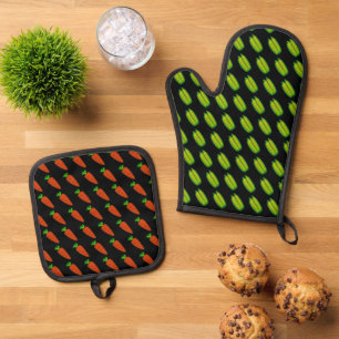 Peas and Carrots Oven Mitt & Pot Holder Set