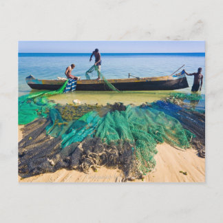 Pêcheurs Vezo Postcard