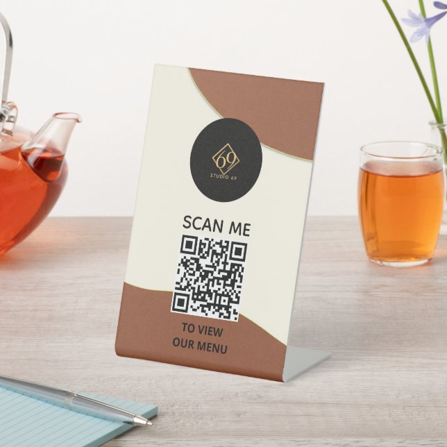 Pedestal Sign – QR Menu Display (In SItu)