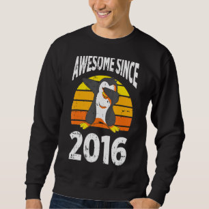 Penguin Awesome Since 2016 6th Birthday 6 Years Ol Sweatshirt