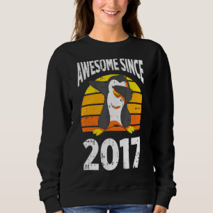 Penguin Awesome Since 2017 5th Birthday 5 Years Ol Sweatshirt