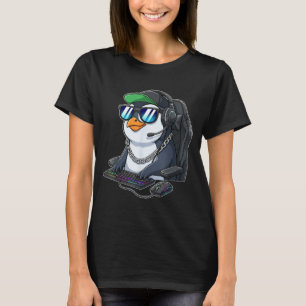 Penguin gamer funny gaming penguins play video gam T-Shirt