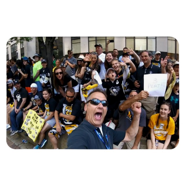 PENS TV Magnet (Horizontal)