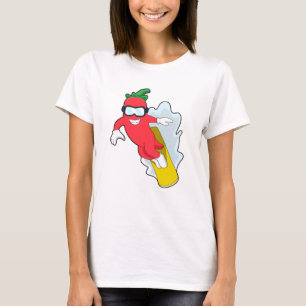 Pepper at Snowboarding with Snowboard T-Shirt