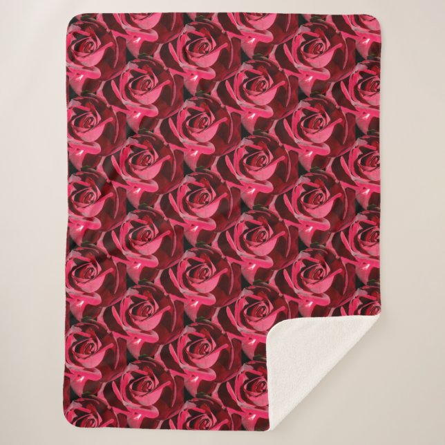 PERFECTLY RED ROSES     SHERPA BLANKET (Front)